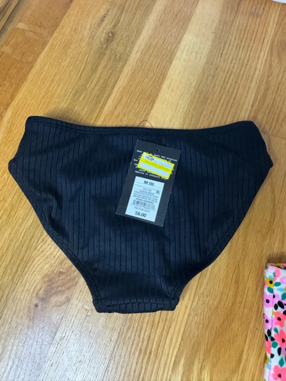 Art Class Bundle Girls’ Bikini Bottoms. Black and Floral. NWT. Size Medium (8)